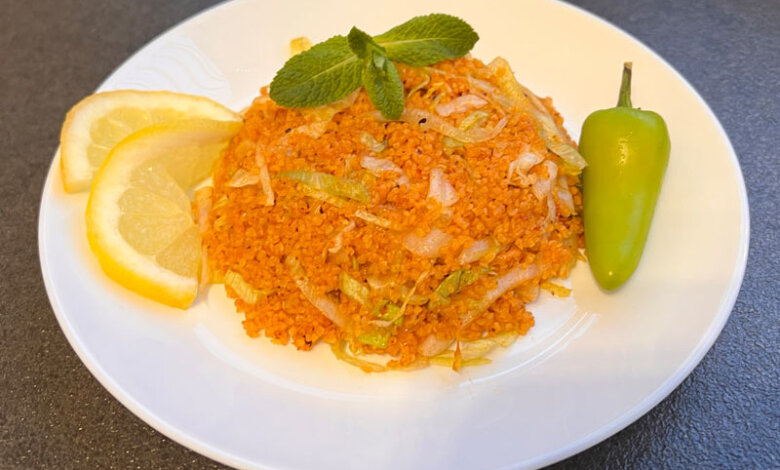 Bulgursalat Rezept - türkischer Kisir mit Granatapfel, Minze