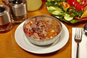 Lammkopfsuppe – Kelle Paça
