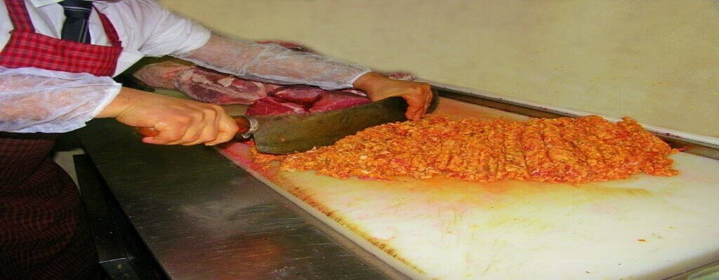 Urfa Kebab - Hackfleisch mit Zırh hacken