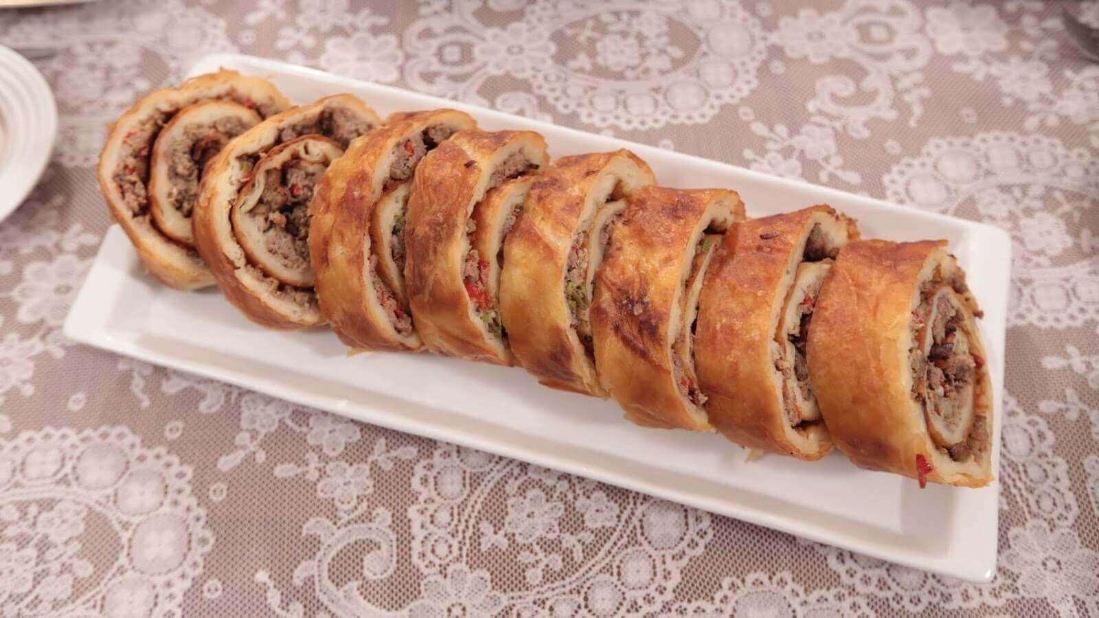 Börek mit Weißkohl - Lahanalı Börek