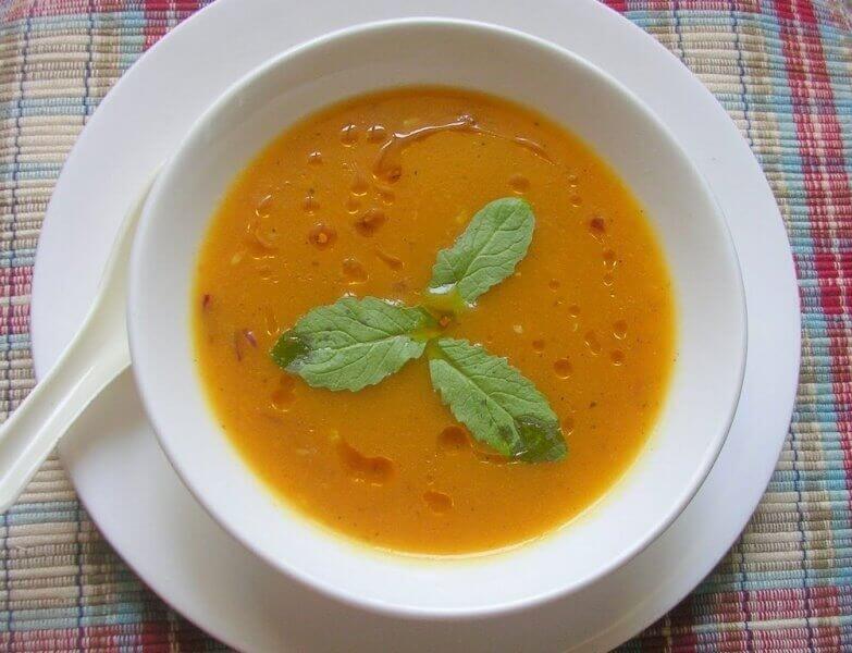 Wurzelgemüsesuppe - Kök Sebzeler Çorbası