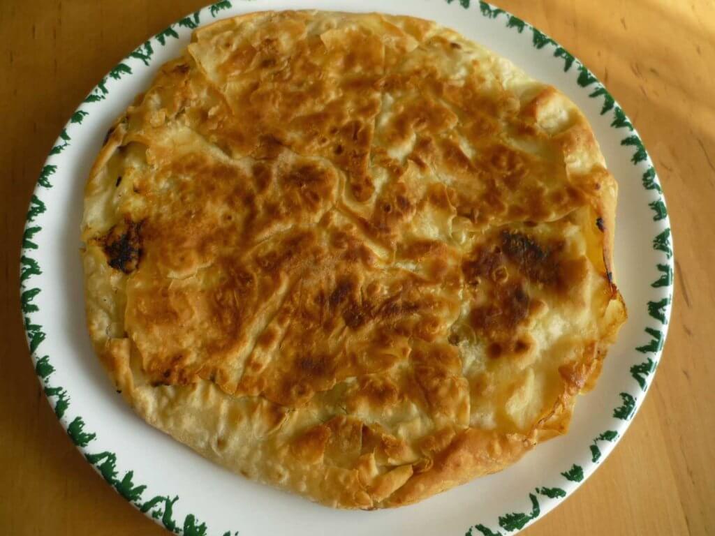 Börek aus Blätterteig mit Käse - Peynirli Yufka Böreği