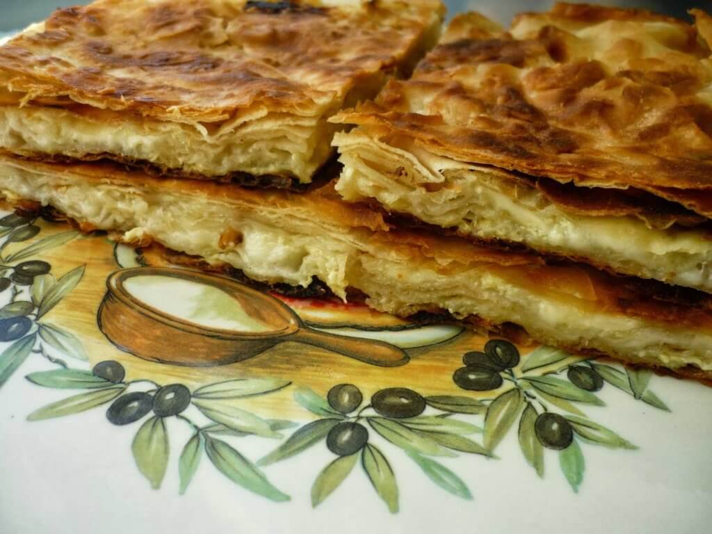 Börek aus Blätterteig mit Käse - Peynirli Yufka Böreği