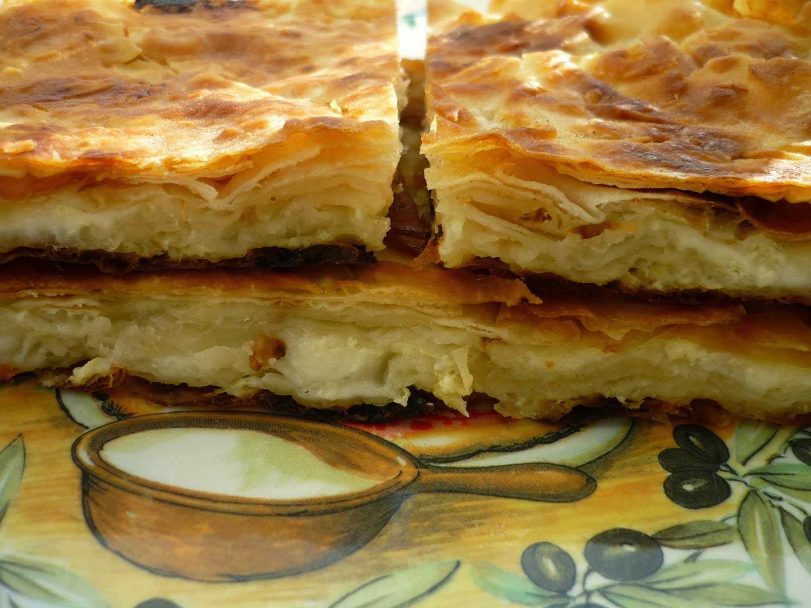 Börek aus Blätterteig mit Käse - Peynirli Yufka Böreği