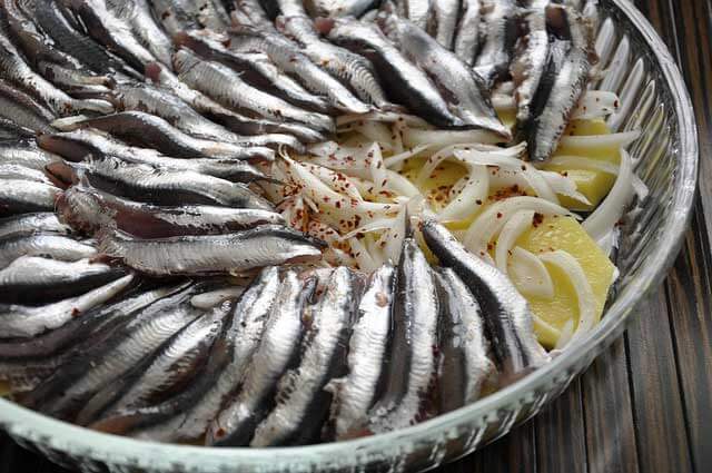 Sardellen mit Kartoffel Rezept - Patatesli Hamsi Buğulama Tarifi