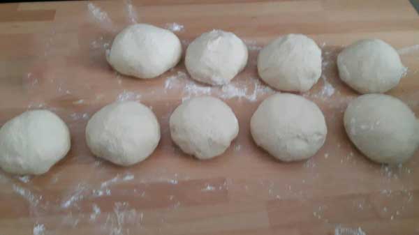 Roll-Börek mit Spinat Rezept - Ispanaklı Rulo Börek Tarifi