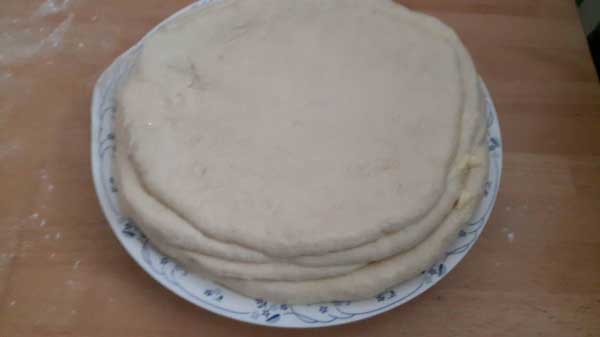 Roll-Börek mit Spinat Rezept - Ispanaklı Rulo Börek Tarifi
