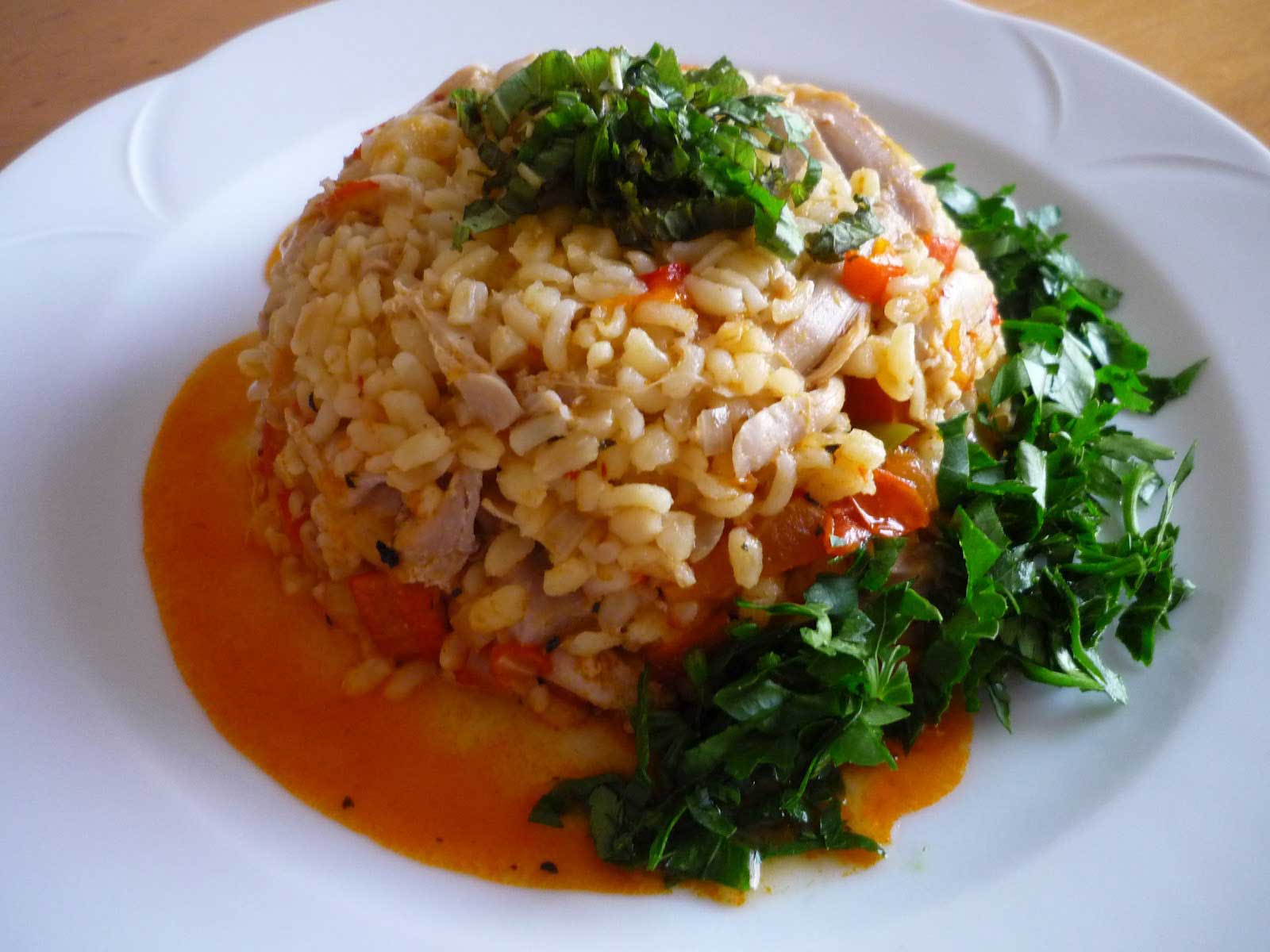 Weizengrütze mit Hähnchen - Tavuklu Bulgur Pilavı