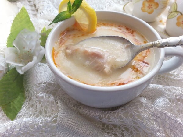 Hühnersuppe - Terbiyeli Tavuk Çorbası