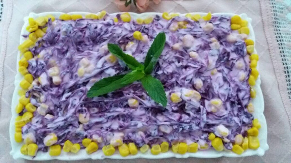 Rotkohl mit Mais - Mısırlı Mor Lahana