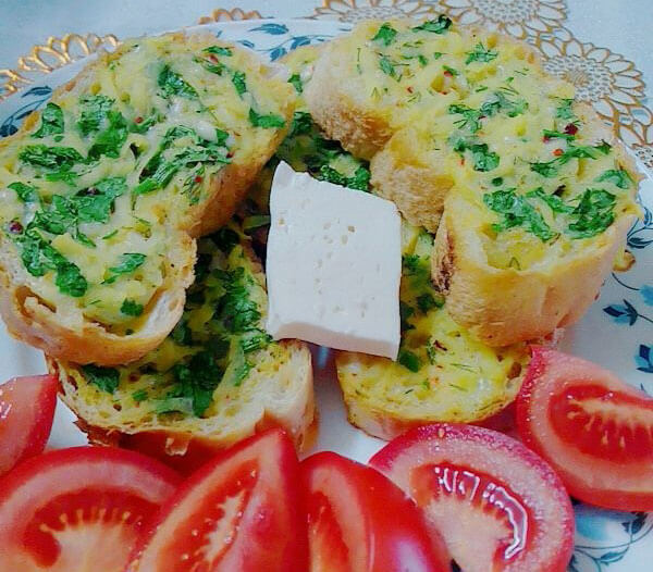 Brot mit Ei aus dem Ofen - Fırında Yumurtalı Ekmek