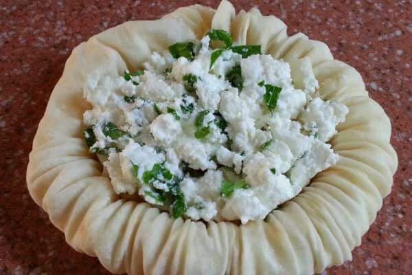 Nachtigallnester mit Käse - Peynirli Bülbül Yuvası
