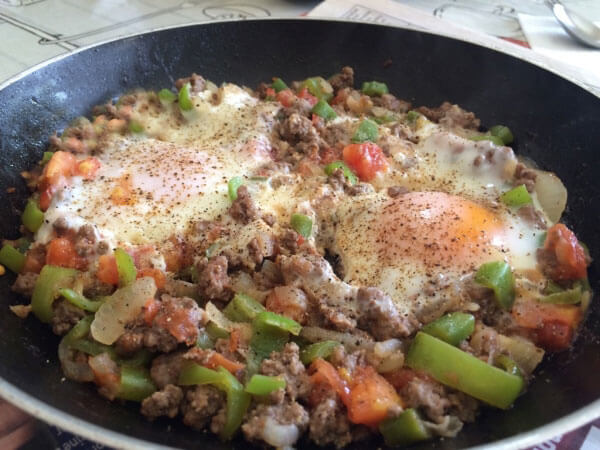 Eier mit Hackfleisch - Kıymalı Yumurta