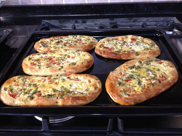 https://www.turkischerezepte.de/auberginen-im-tontopf-guvecte-patlican/
