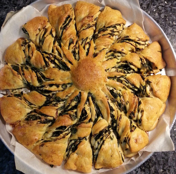 Gebäck mit Spinat - Ispanaklı Çörek