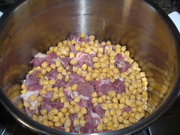 Kichererbsen mit Fleisch - Etli Nohut - Türkische Rezepte