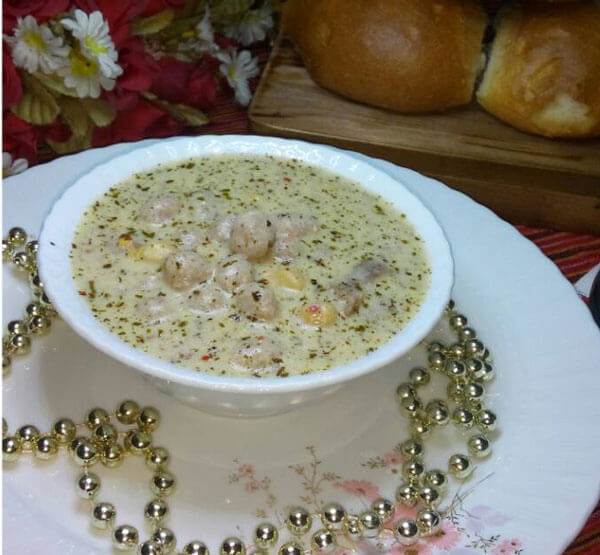 Türkische Suppe - Yuvalama Çorbası