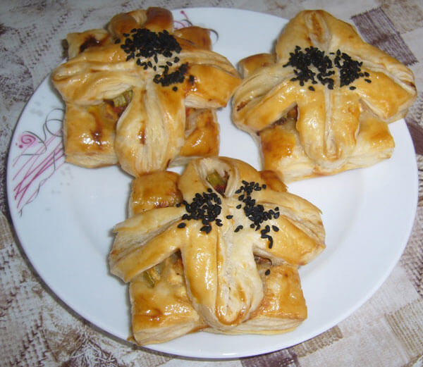 Börek aus Blätterteig - Milföy Çiçek Börek