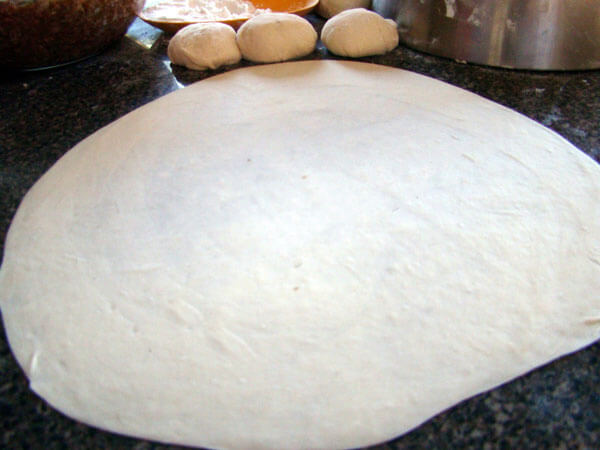 Türkischer Pfannkuchen mit Hackfleisch - Kıymalı Gözleme