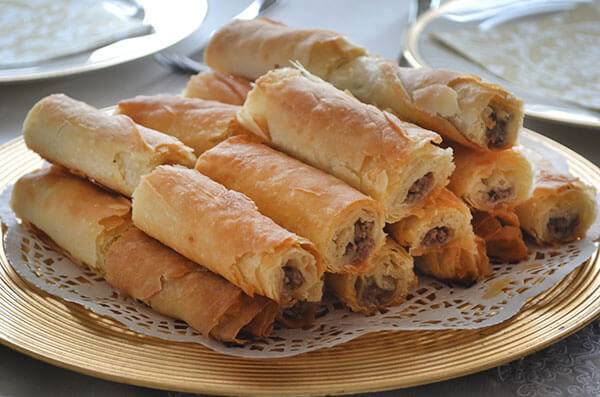 Börek mit Hackfleisch - Kıymalı Rulo Börek