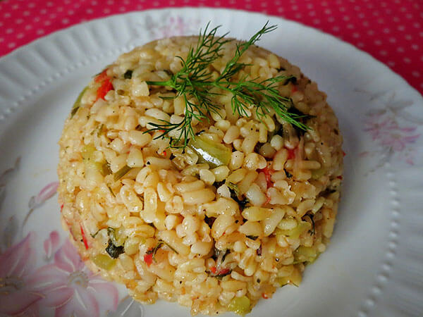 Bulgur mit Gemüse - Sebzeli Bulgur Pilavı