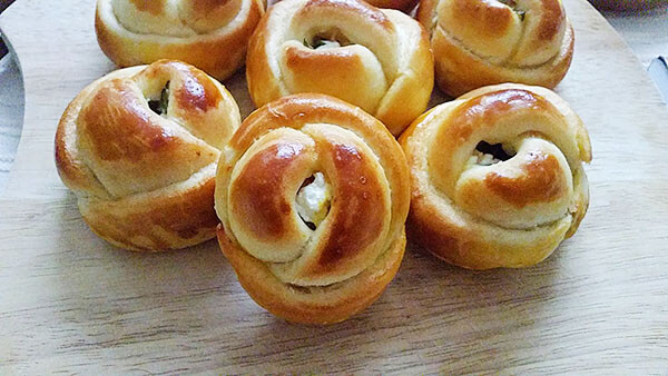 Börek mit Käse (Rosenform) - Peynirli Gül Poğaça