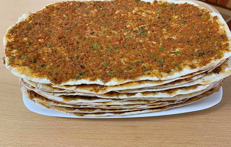 Lahmacun türkische Pizza