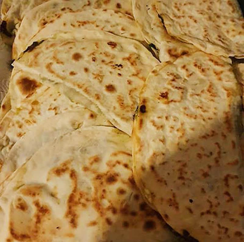Börek mit Spinat - Ispanaklı Çiğbörek