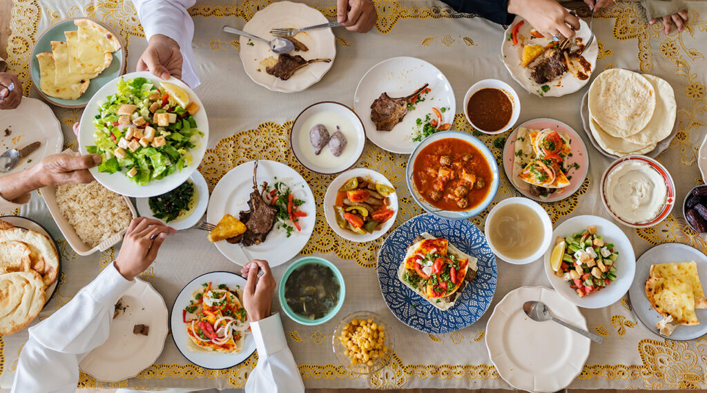 Wann ist Ramadan 2025? Beginn, Essenszeiten, Zuckerfest, Ende